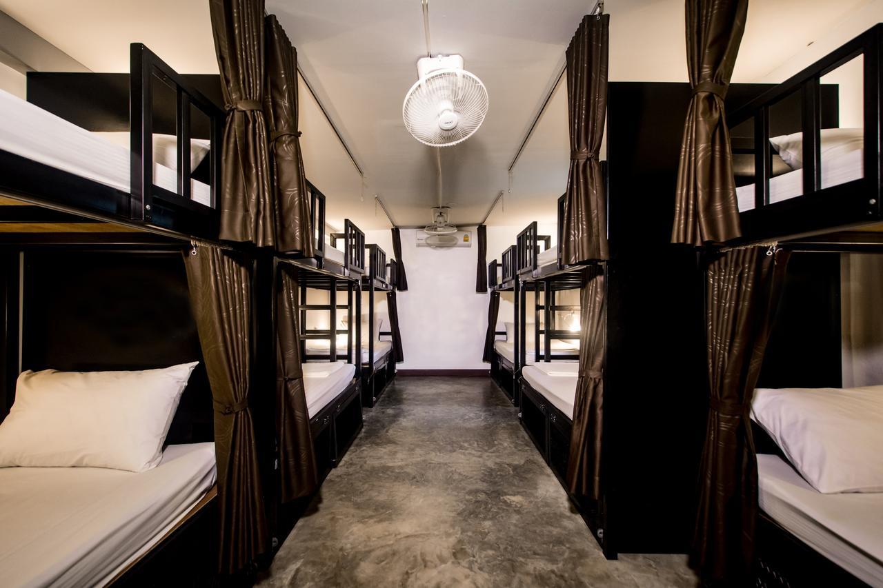 Balcony Party Hostel - 18-40 (Adults Only) Ao Nang Екстер'єр фото